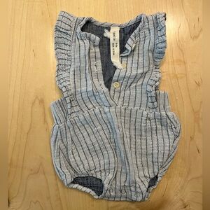 Vignette Baby Striped One-piece with Snaps - size 0-3 months